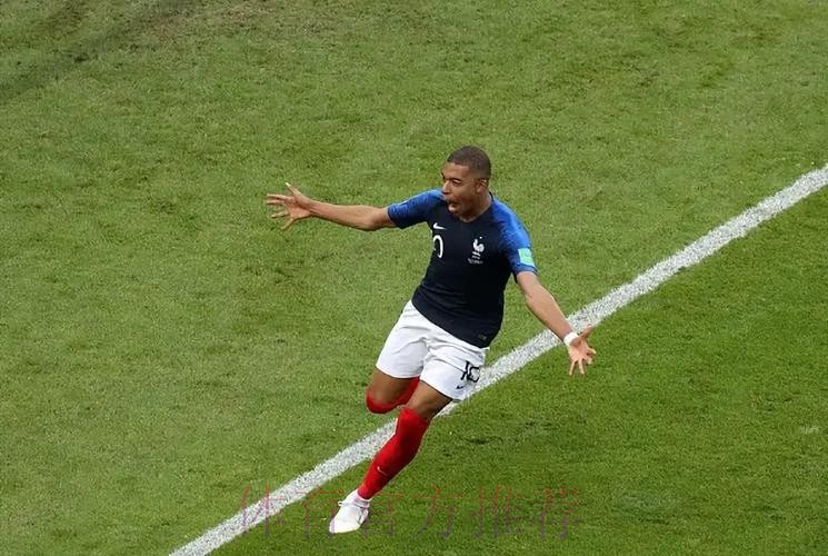 斯内德:姆巴佩100%会赢得2026金球奖 斯内德:姆巴佩100%会赢得2026金球奖